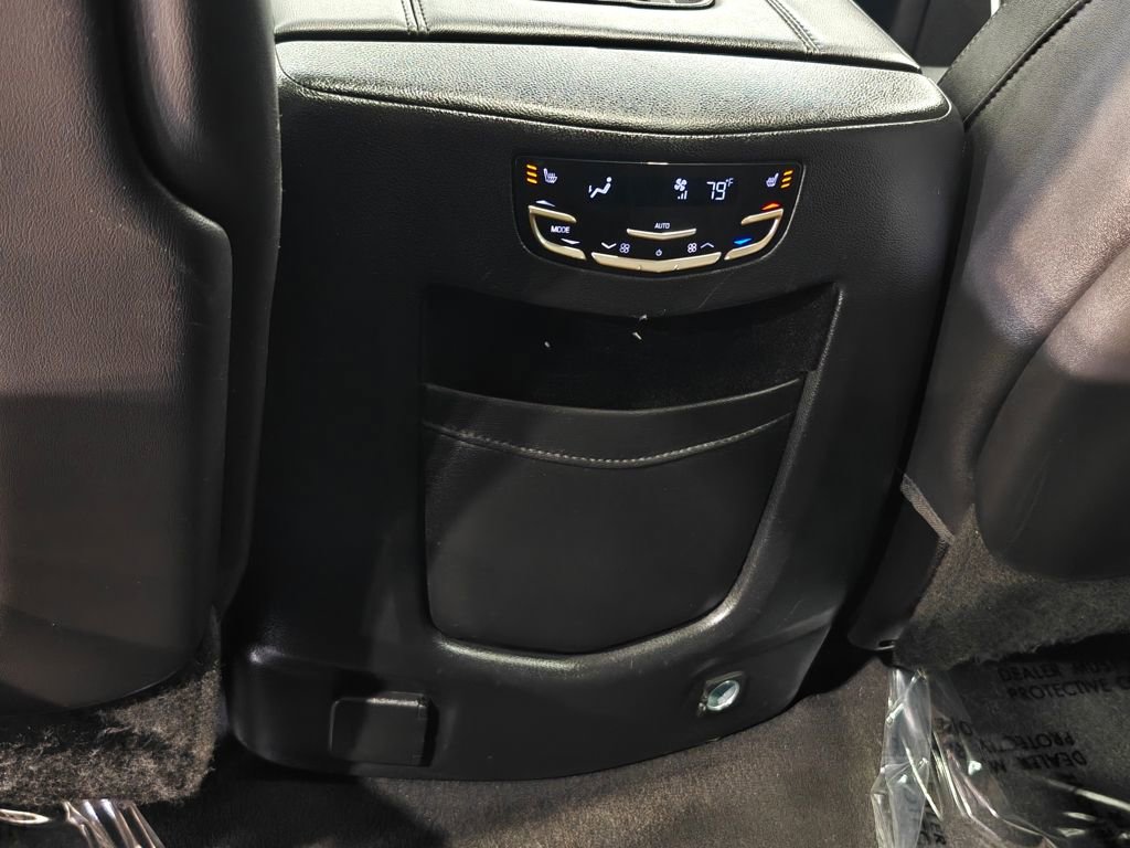 Used 2016 Cadillac Escalade ESV Luxury image 33