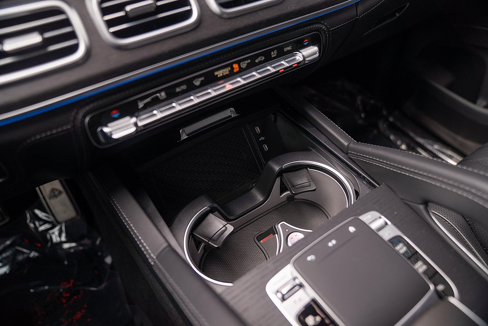Used 2025 Mercedes-Benz Maybach GLS 600 4MATIC image 13