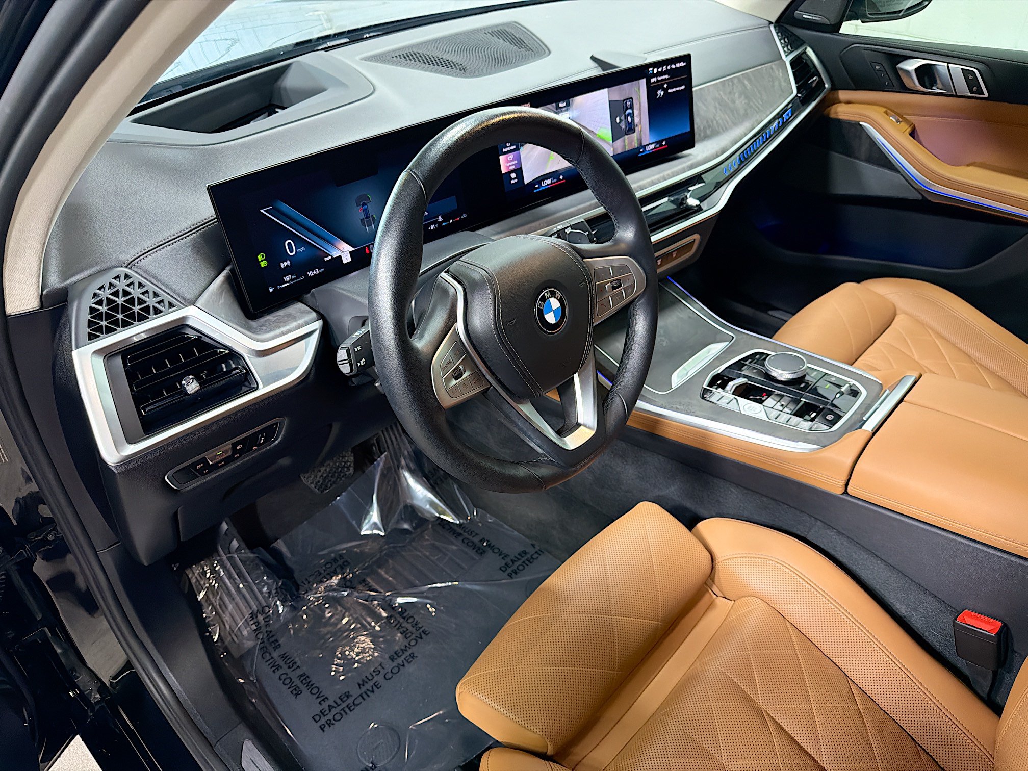 Used 2023 BMW X7 xDrive40i w/ Premium Package AWD/4WD image 4
