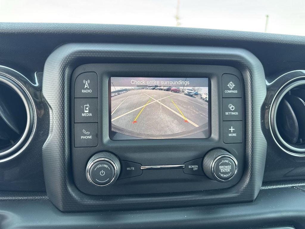 Used 2020 Jeep Wrangler Unlimited Sport image 17