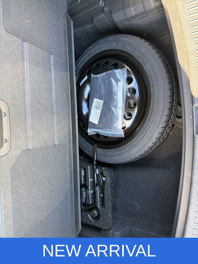 Used 2024 Buick Encore GX Sport Touring image 11