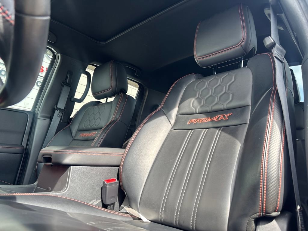 Used 2023 Nissan Frontier PRO-4X w/ Pro-4X Premium Package image 9