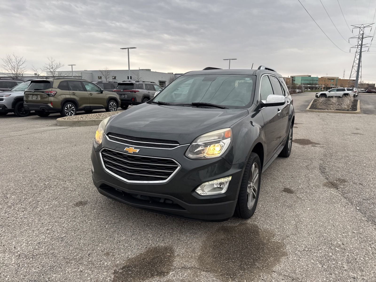 Used 2017 Chevrolet Equinox Premier w/ Enhanced Convenience Package image 3