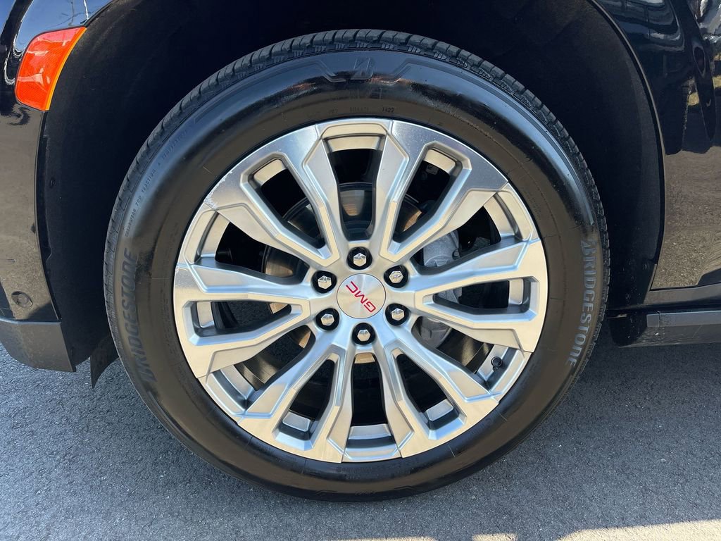 Used 2023 GMC Yukon XL Denali w/ Denali Reserve Package AWD/4WD image 38