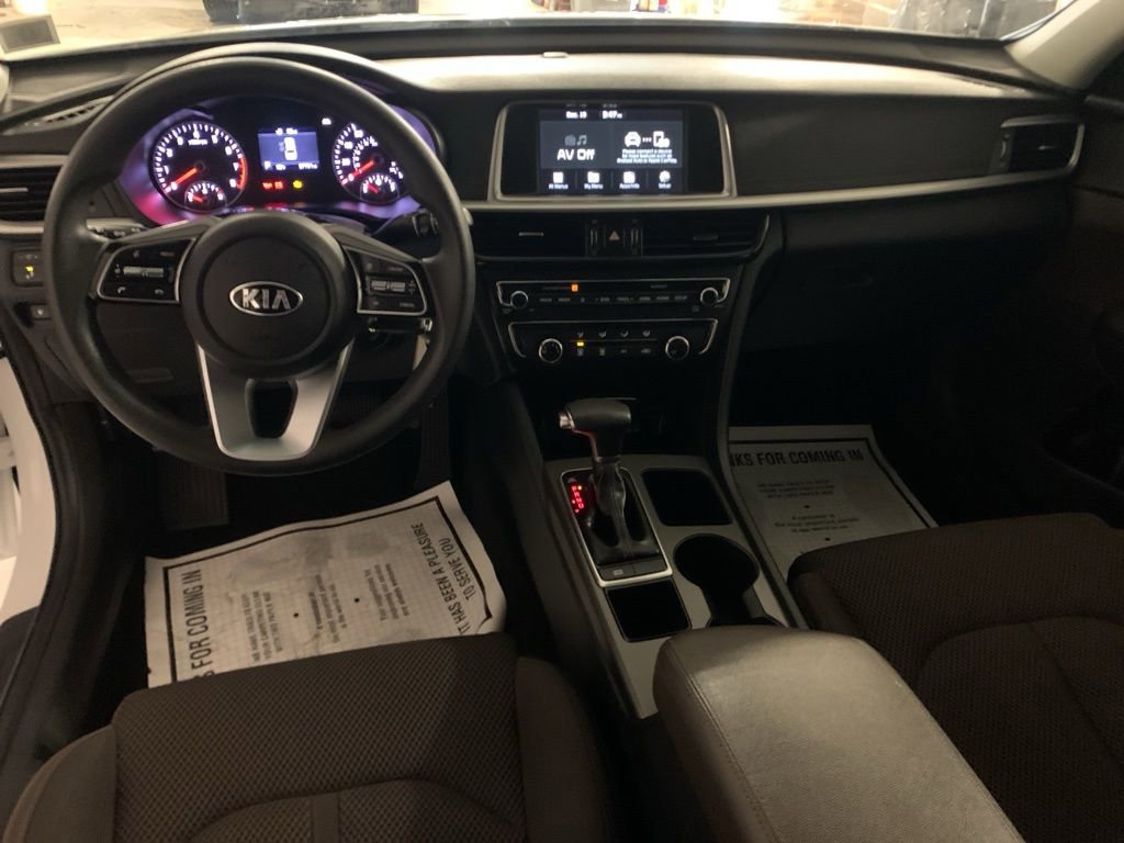 Used 2020 Kia Optima LX image 18