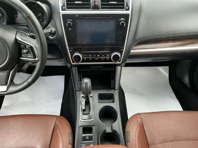 Used 2019 Subaru Outback 2.5i Touring AWD/4WD image 11