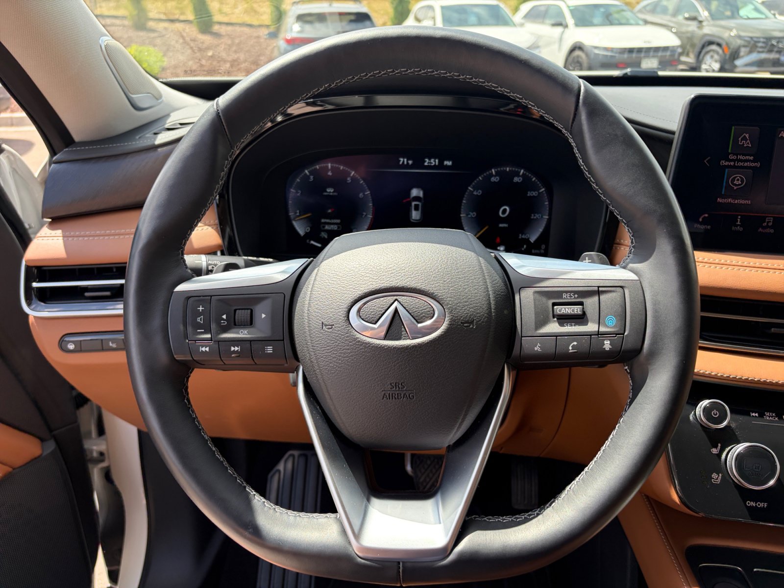 Used 2024 INFINITI QX60 Sensory w/ Vision Package AWD/4WD image 9