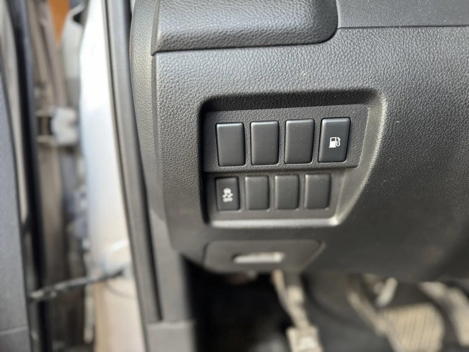 Used 2011 Nissan Murano SV AWD/4WD image 25