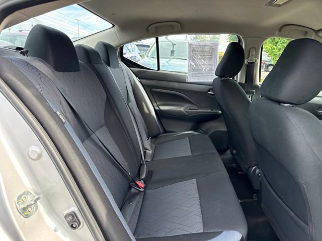 Used 2023 Nissan Versa SV FWD image 10