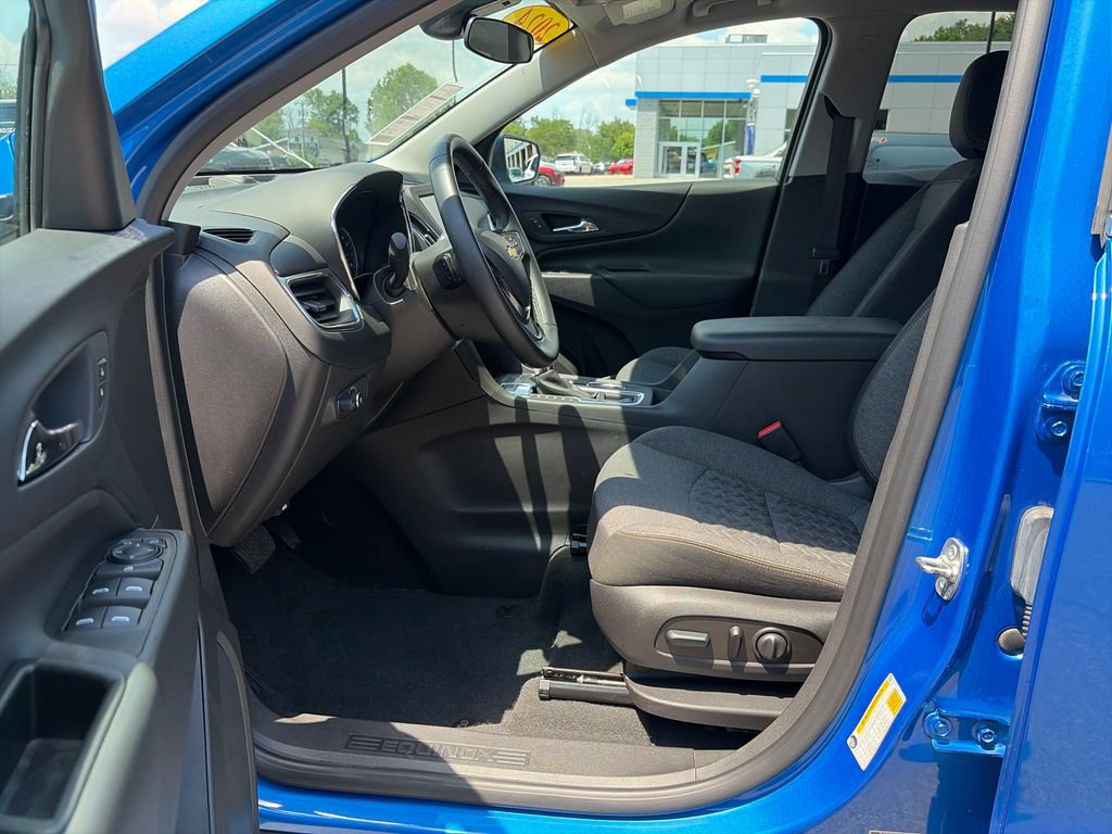 Used 2024 Chevrolet Equinox LT AWD/4WD image 10