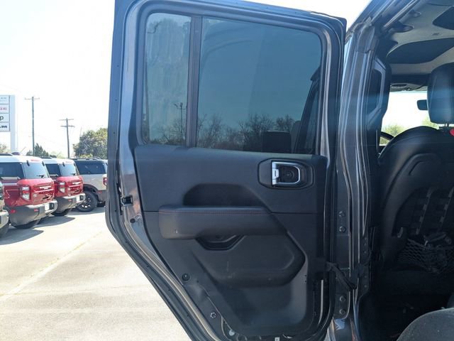Used 2018 Jeep Wrangler Unlimited Rubicon image 24