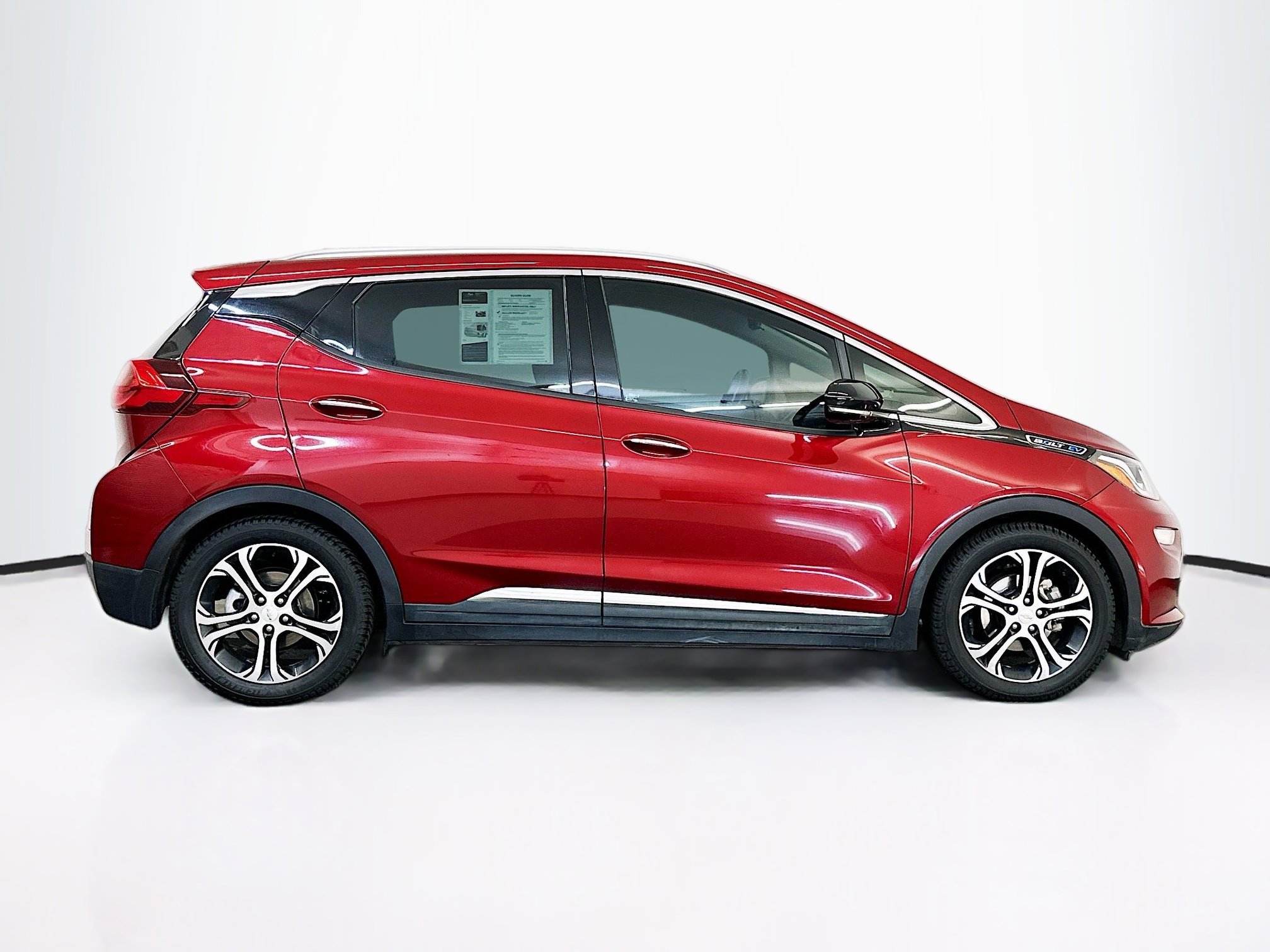 Used 2019 Chevrolet Bolt Premier w/ Infotainment Package image 10