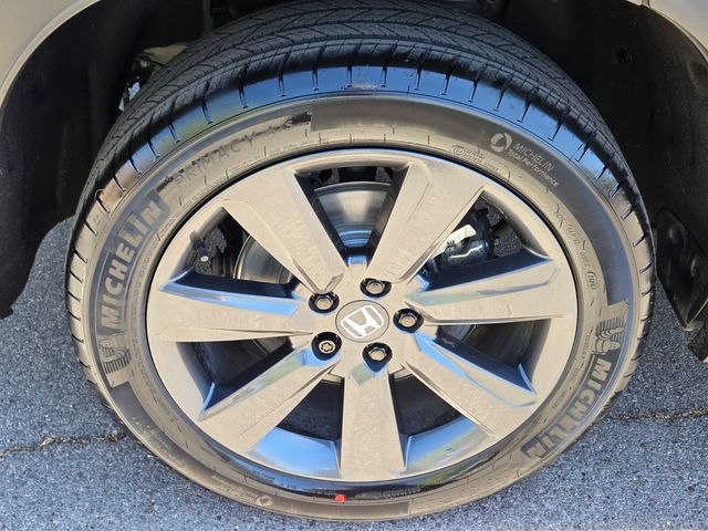 Certified 2023 Honda Pilot Sport image 12