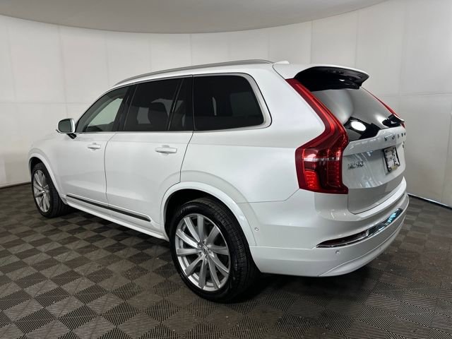 Used 2023 Volvo XC90 B6 Plus image 5