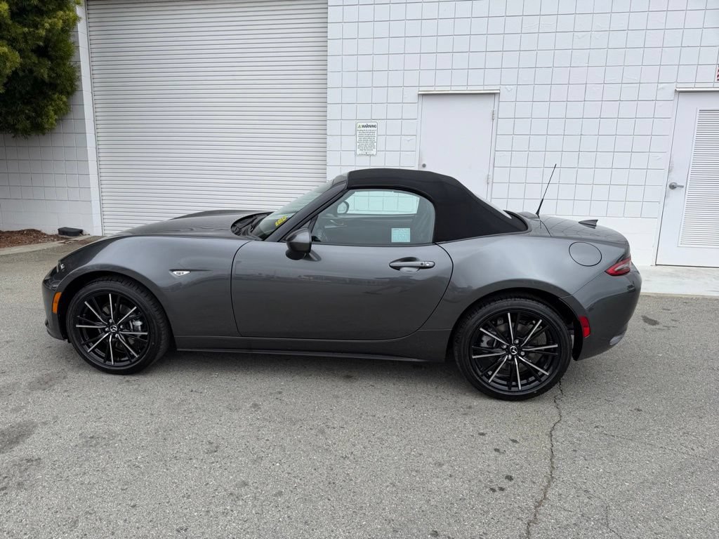 New 2026 MAZDA MX-5 Miata Grand Touring w/ Weather Package RWD image 3