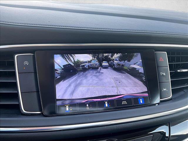 Used 2023 Buick Enclave Essence w/ Sport Touring Edition FWD image 23
