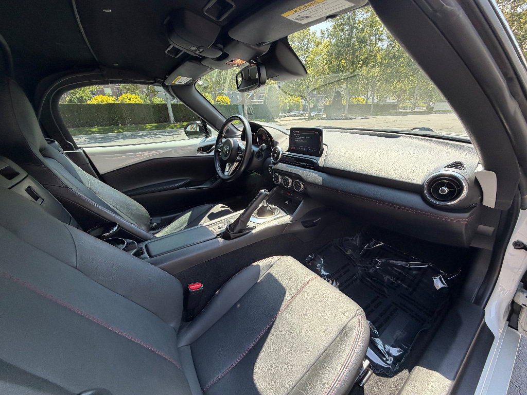 Used 2018 MAZDA MX-5 Miata Grand Touring RWD image 24