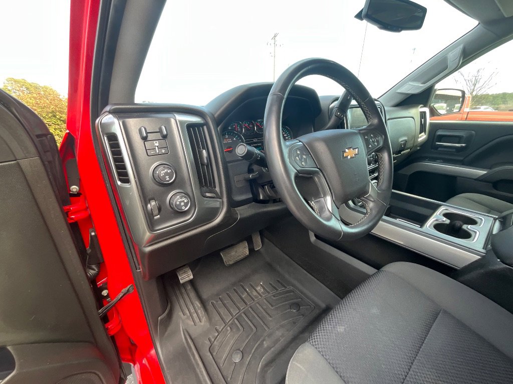 Used 2017 Chevrolet Silverado 1500 LT w/ All Star Edition image 13