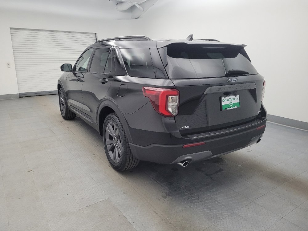 Used 2022 Ford Explorer XLT w/ Equipment Group 202A AWD/4WD image 5