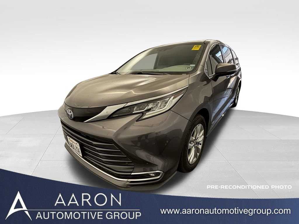 Used 2021 Toyota Sienna Limited FWD image 1
