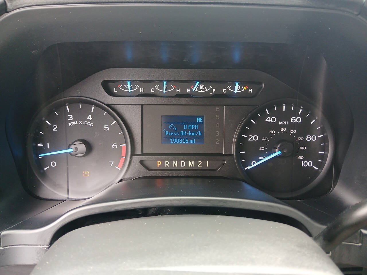 Used 2017 Ford F250 XL w/ Power Equipment Group AWD/4WD image 13
