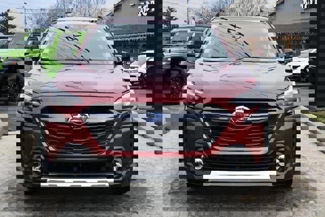 Used 2023 Subaru Outback Limited XT image 2