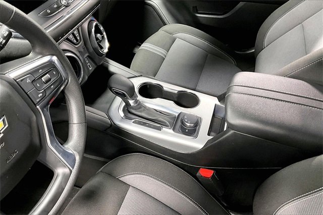 Used 2025 Chevrolet Blazer LT image 18