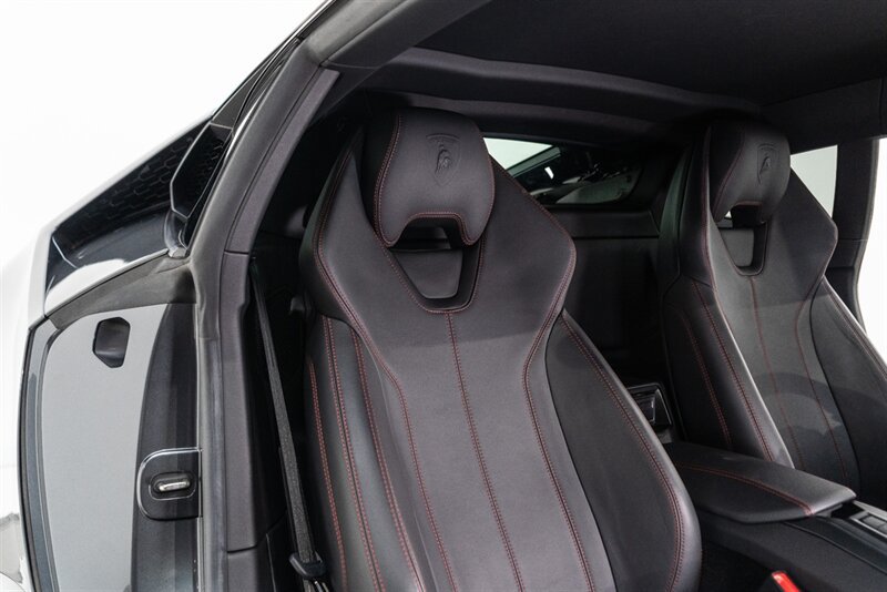 Used 2016 Lamborghini Huracan LP 580-2 RWD image 43