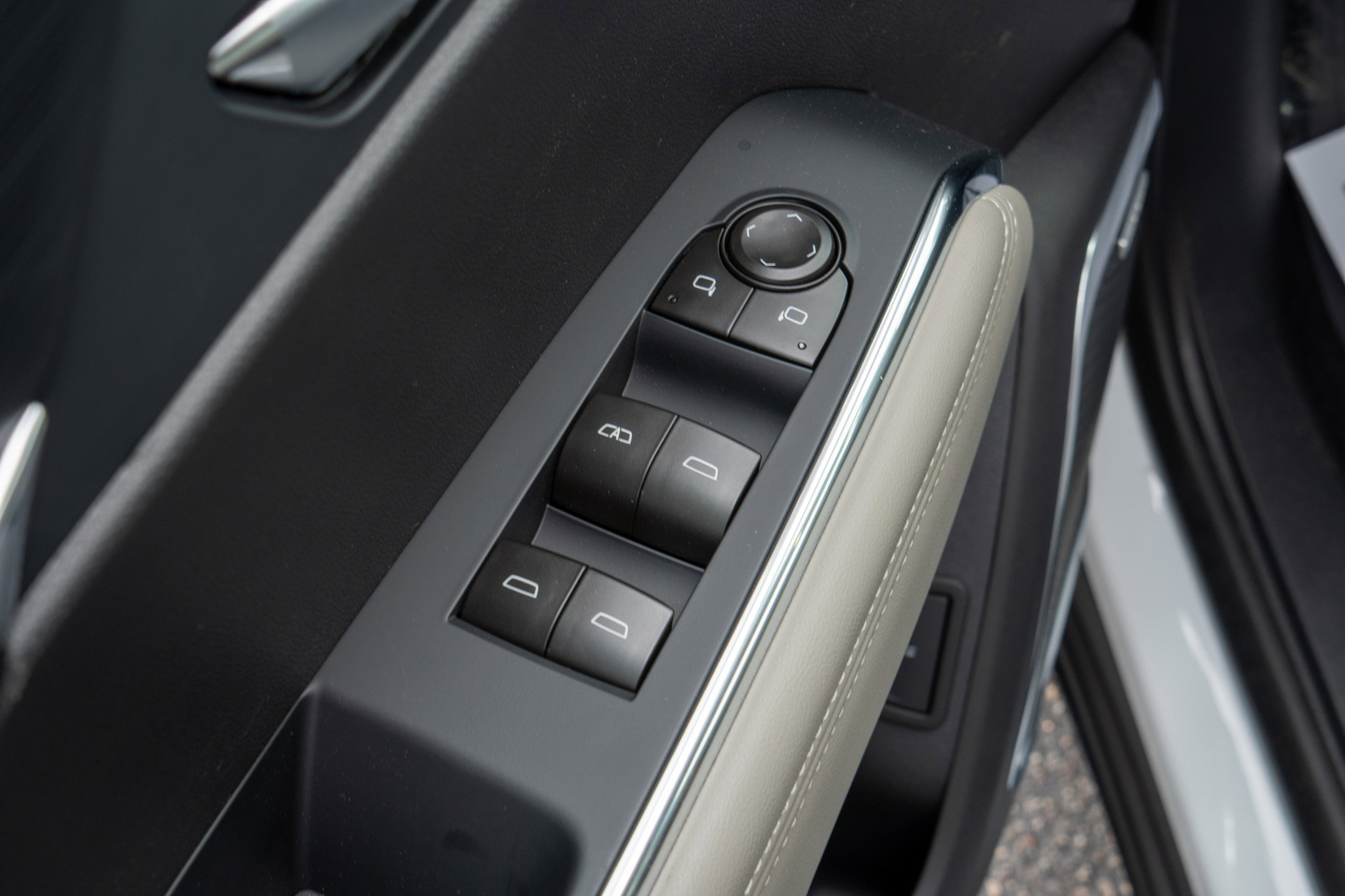 New 2026 GMC Acadia Elevation FWD image 13