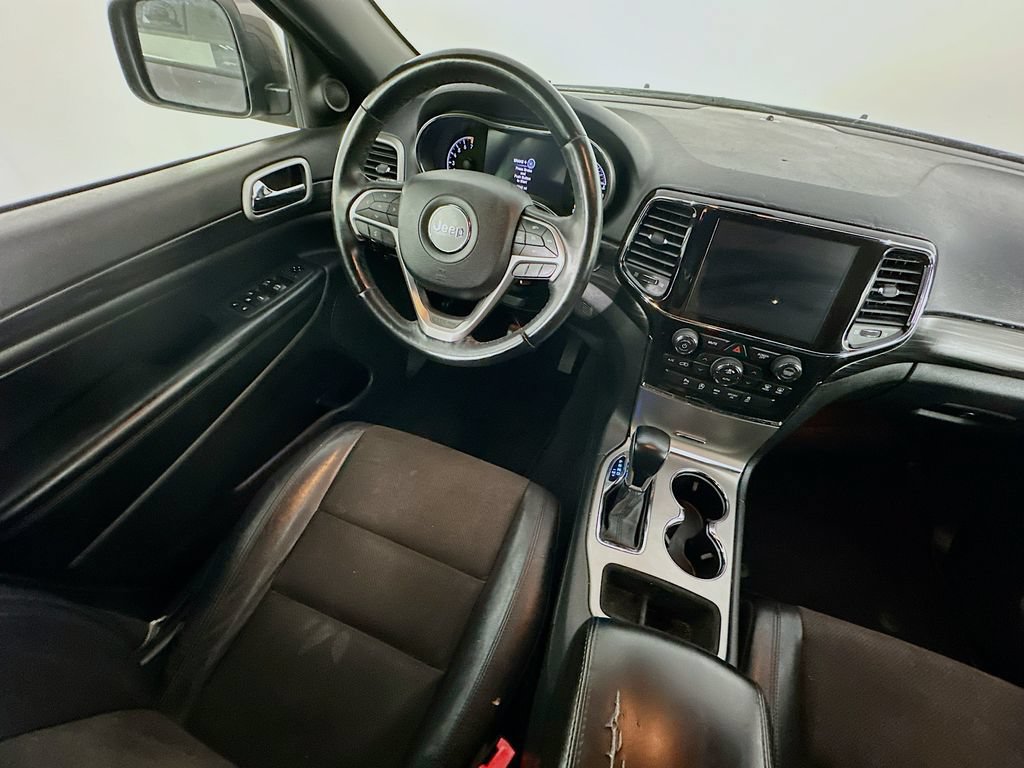 Used 2021 Jeep Grand Cherokee Laredo X AWD/4WD image 9
