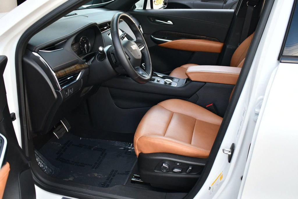 Used 2021 Cadillac XT4 Sport image 14