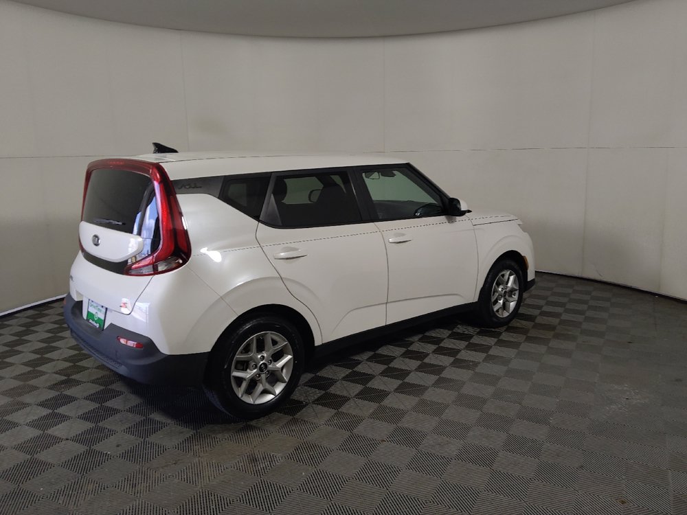 Used 2020 Kia Soul S FWD image 10