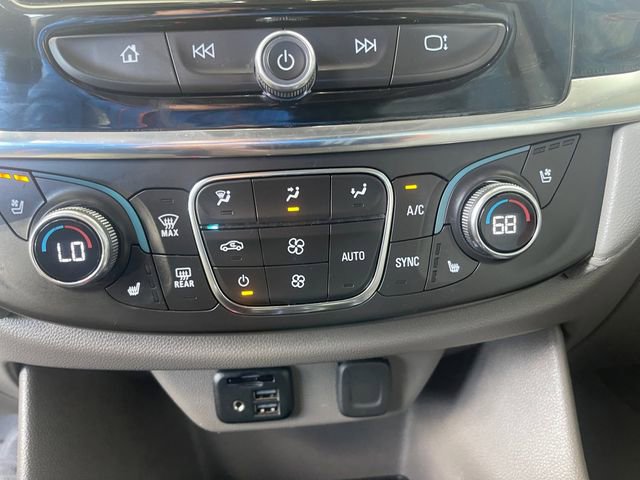 Used 2021 Chevrolet Traverse Premier image 21