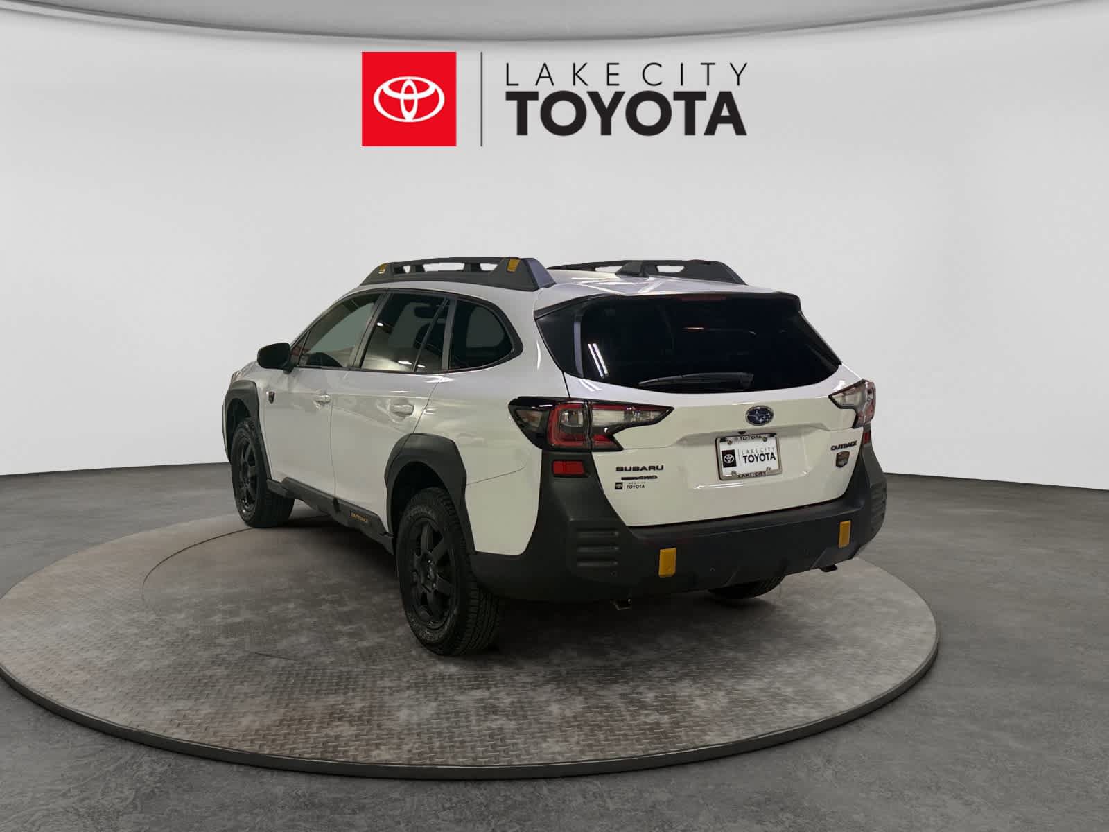 Used 2024 Subaru Outback Wilderness AWD/4WD image 5