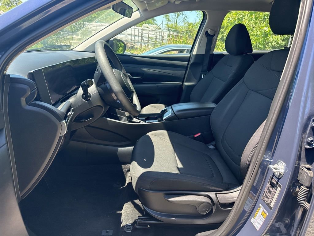 Used 2025 Hyundai Tucson SE AWD/4WD image 5
