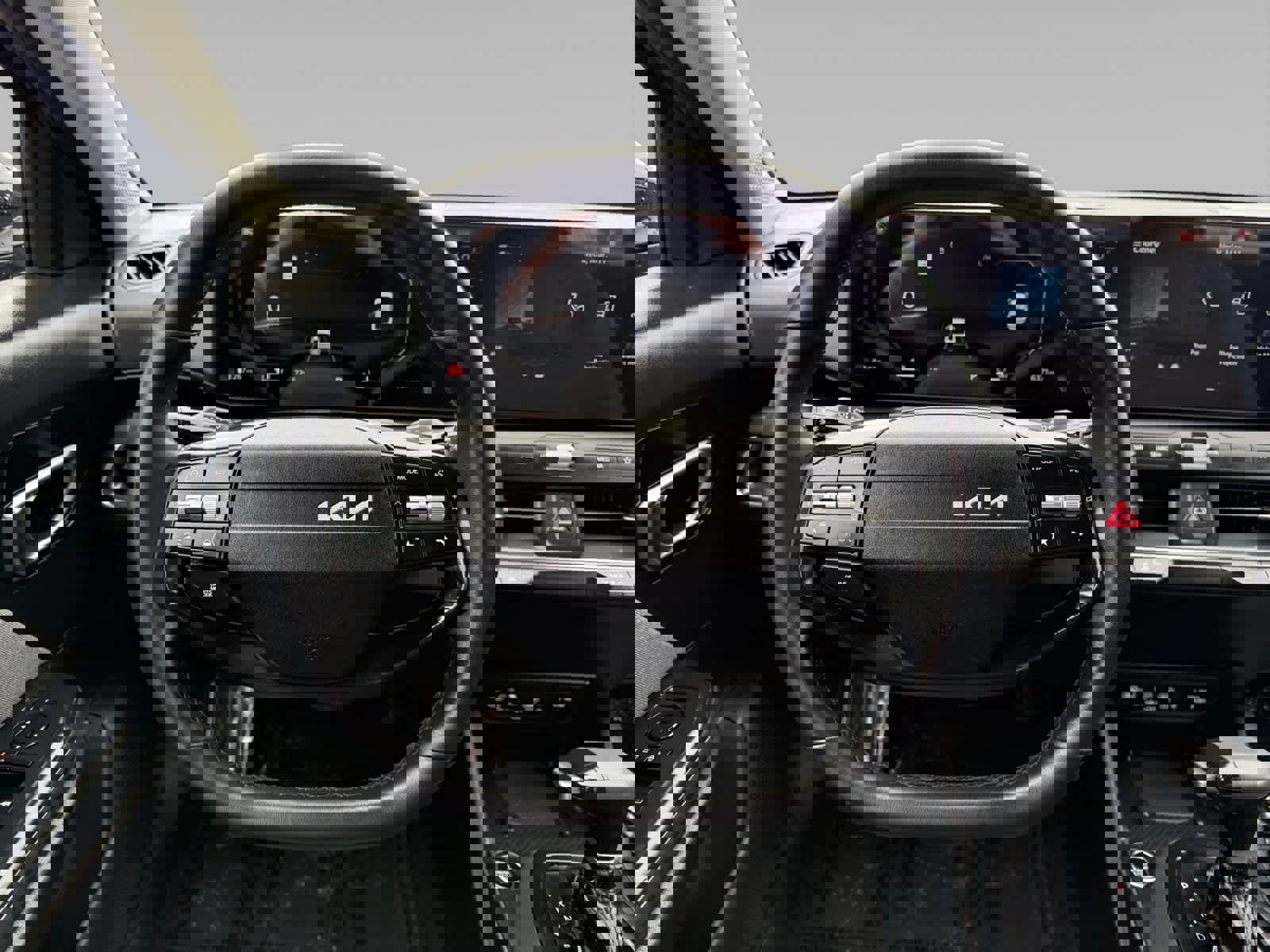 Used 2025 Kia K4 EX image 12