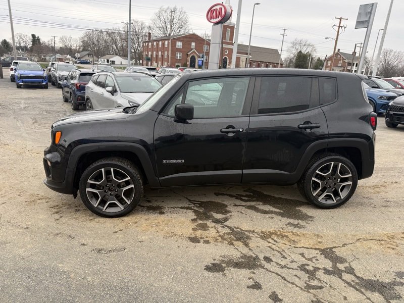 Used 2021 Jeep Renegade Sport image 4