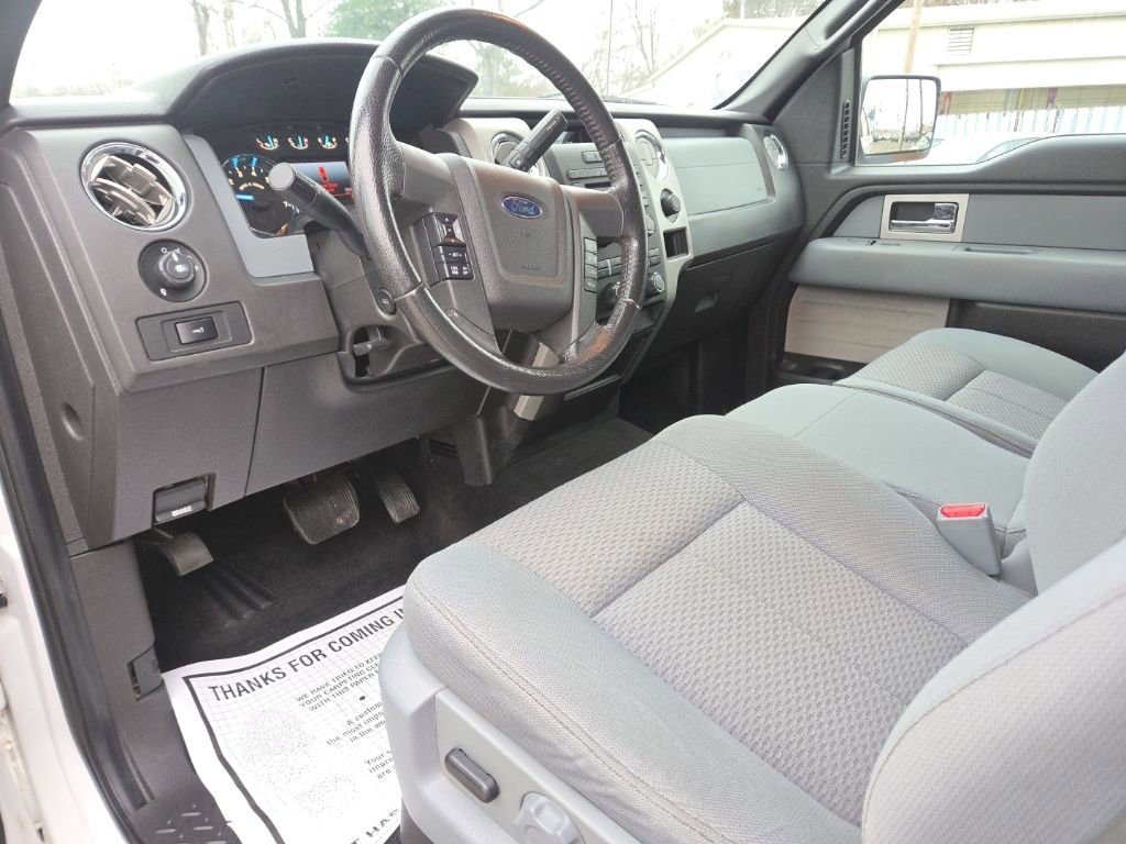 Used 2011 Ford F150 XLT w/ XLT Chrome Pkg image 15