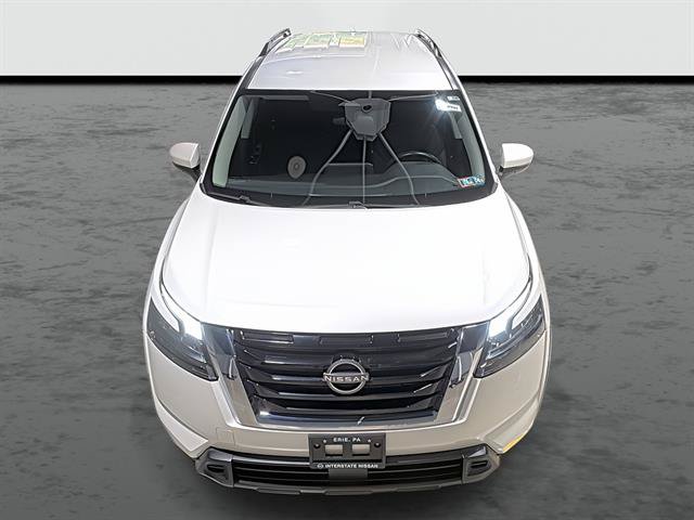 Used 2024 Nissan Pathfinder SV AWD/4WD image 6