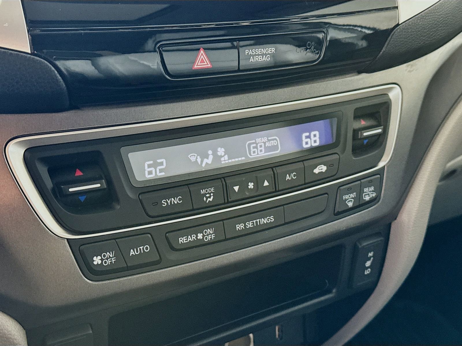 Used 2019 Honda Ridgeline RTL-T image 12