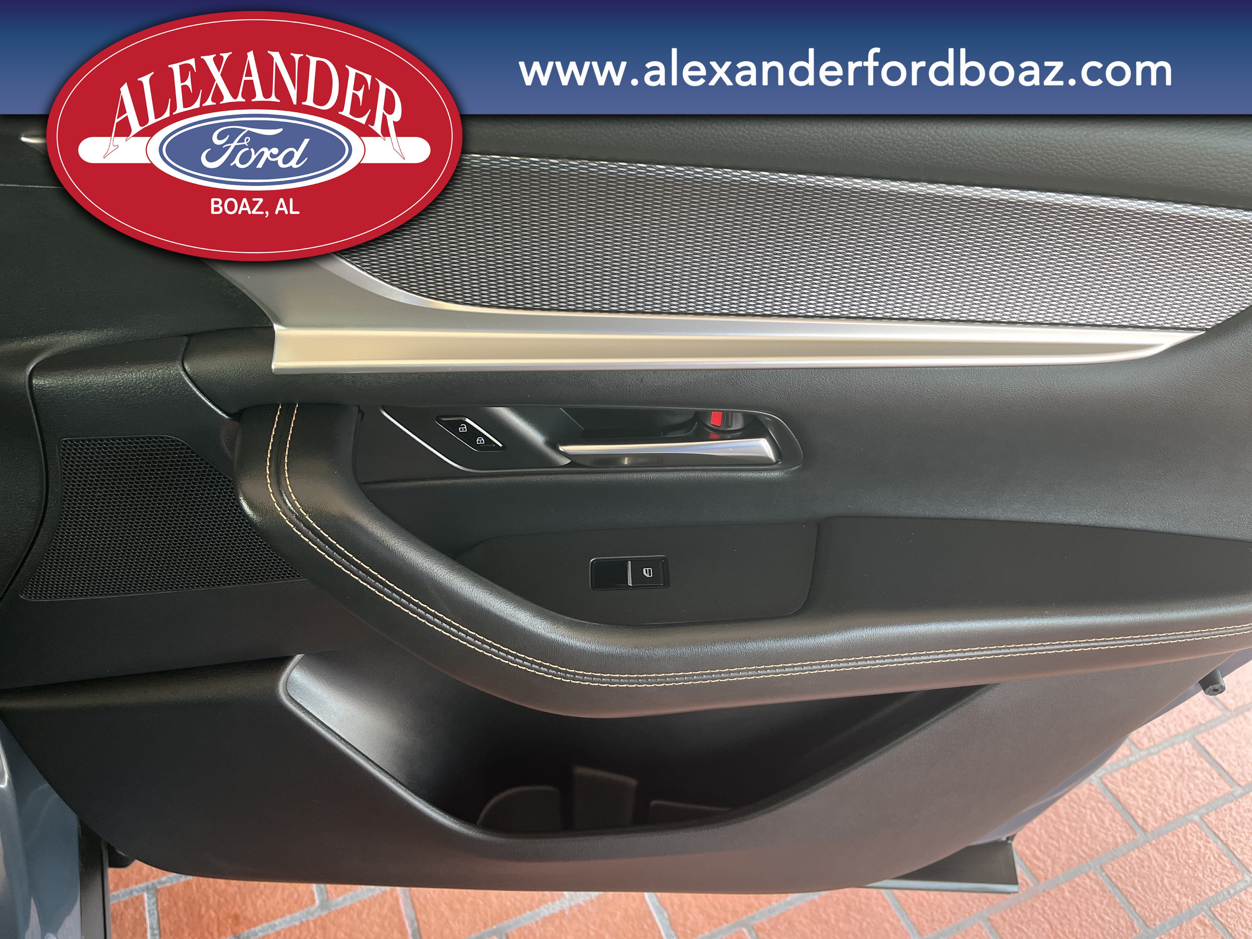 Used 2025 MAZDA CX-70 3.3 Turbo w/ Preferred Package AWD/4WD image 15