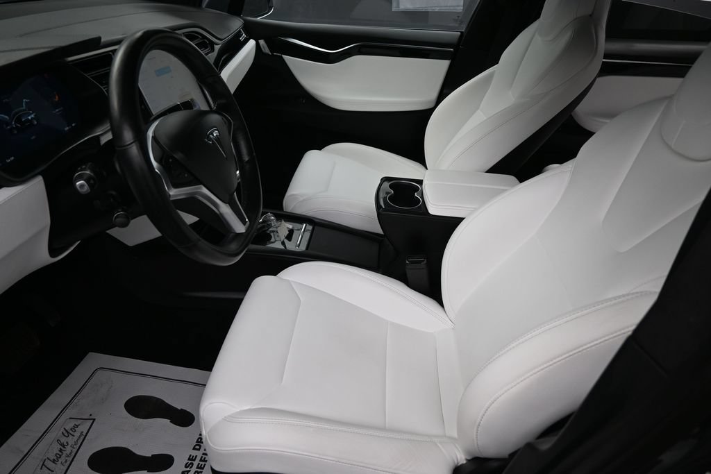 Used 2017 Tesla Model X 75D AWD/4WD image 22