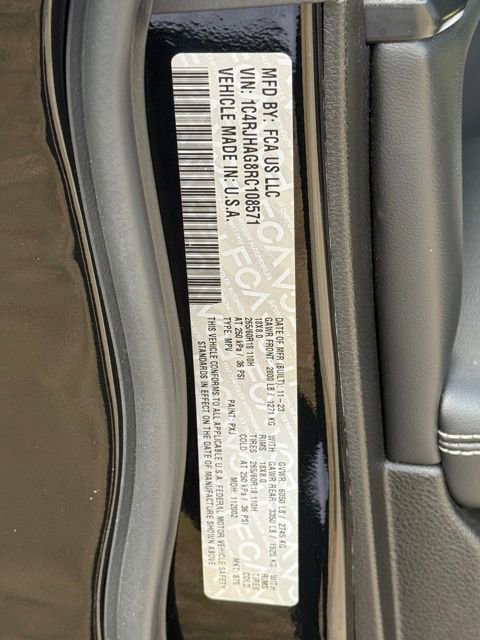 Certified 2024 Jeep Grand Cherokee Altitude AWD/4WD image 28