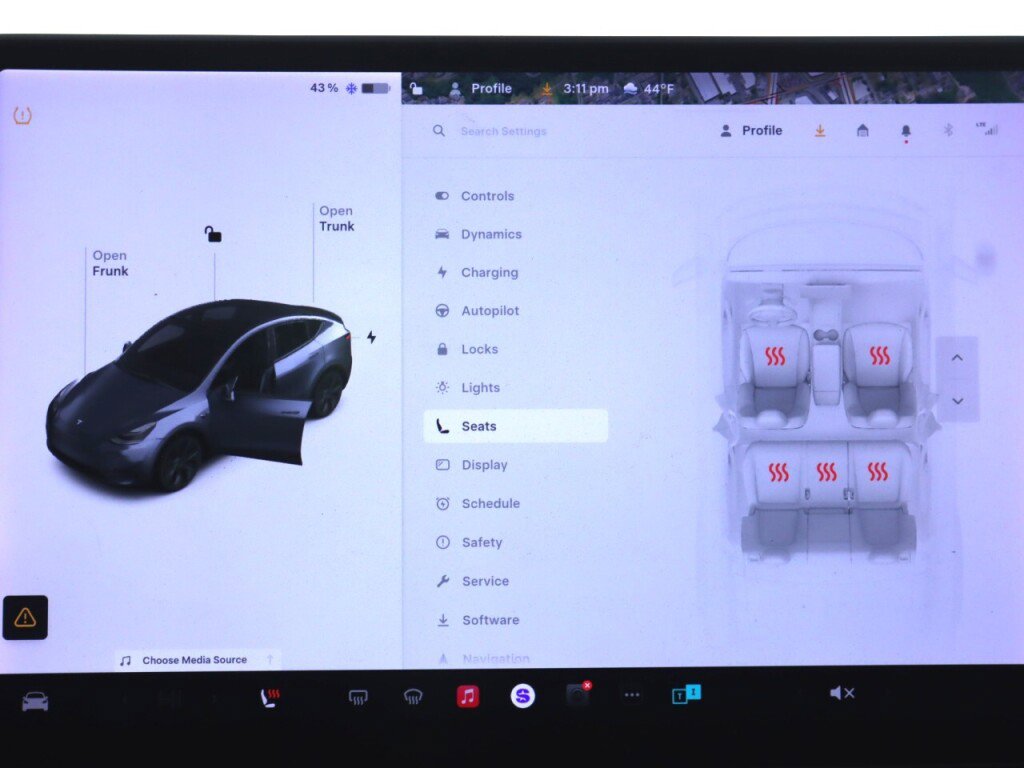 Used 2020 Tesla Model Y Long Range image 22