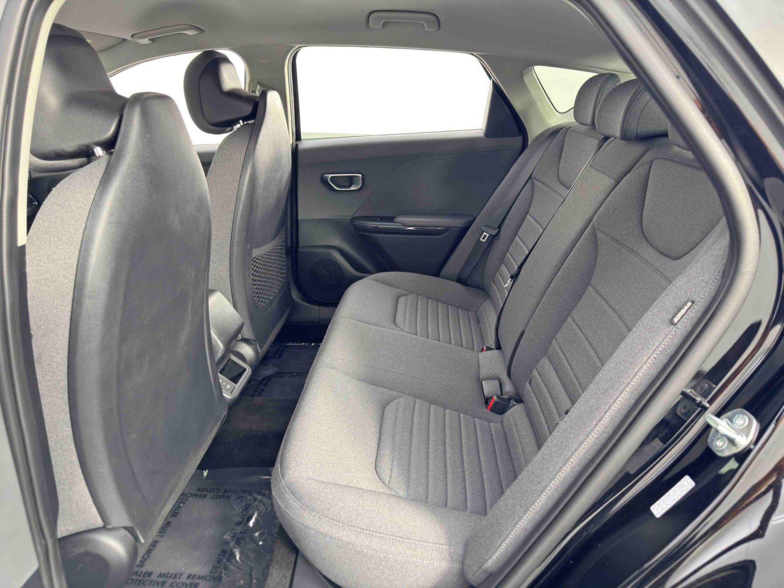 Used 2025 Kia K4 EX image 36