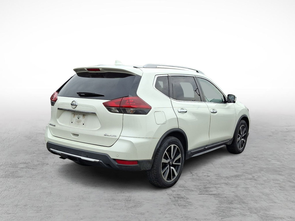 Used 2019 Nissan Rogue SL w/ Premium Package image 3
