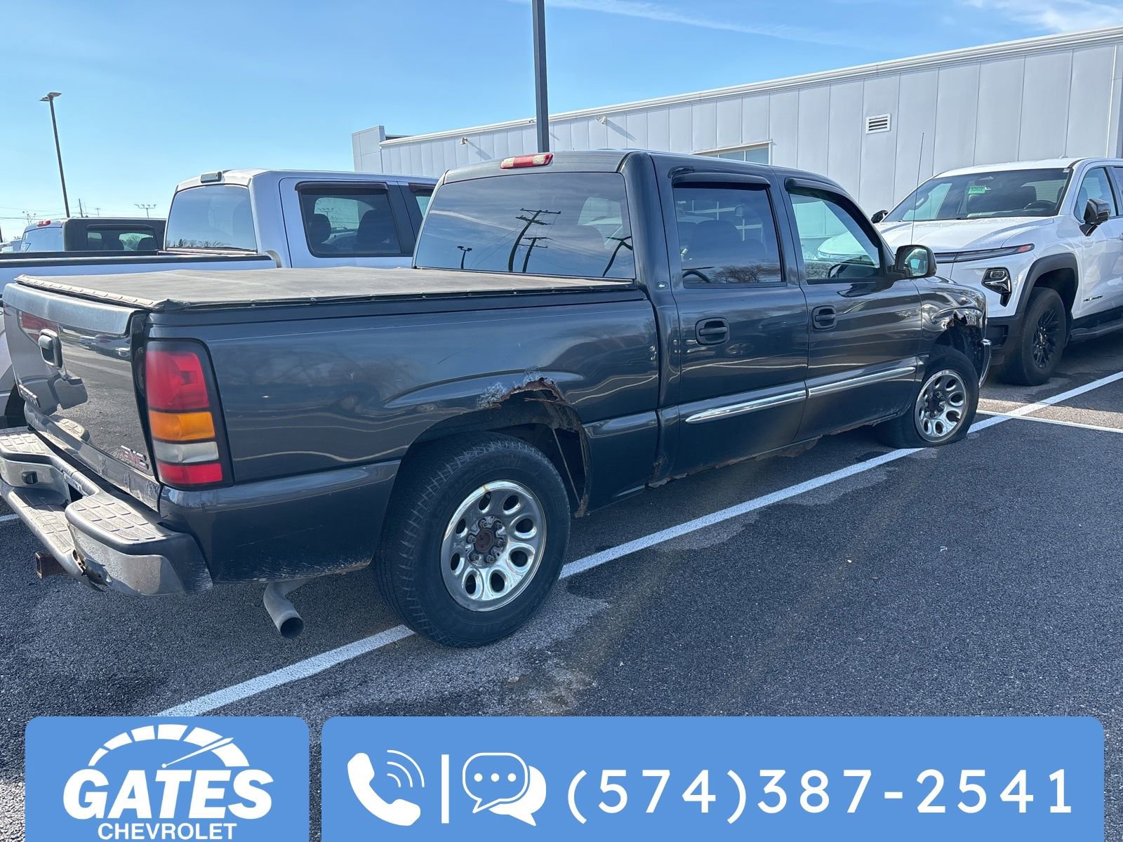 Used 2005 GMC Sierra 1500 SLE w/ Light Duty Power Package image 11