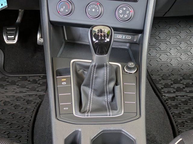 Used 2024 Volkswagen Jetta Sport image 16