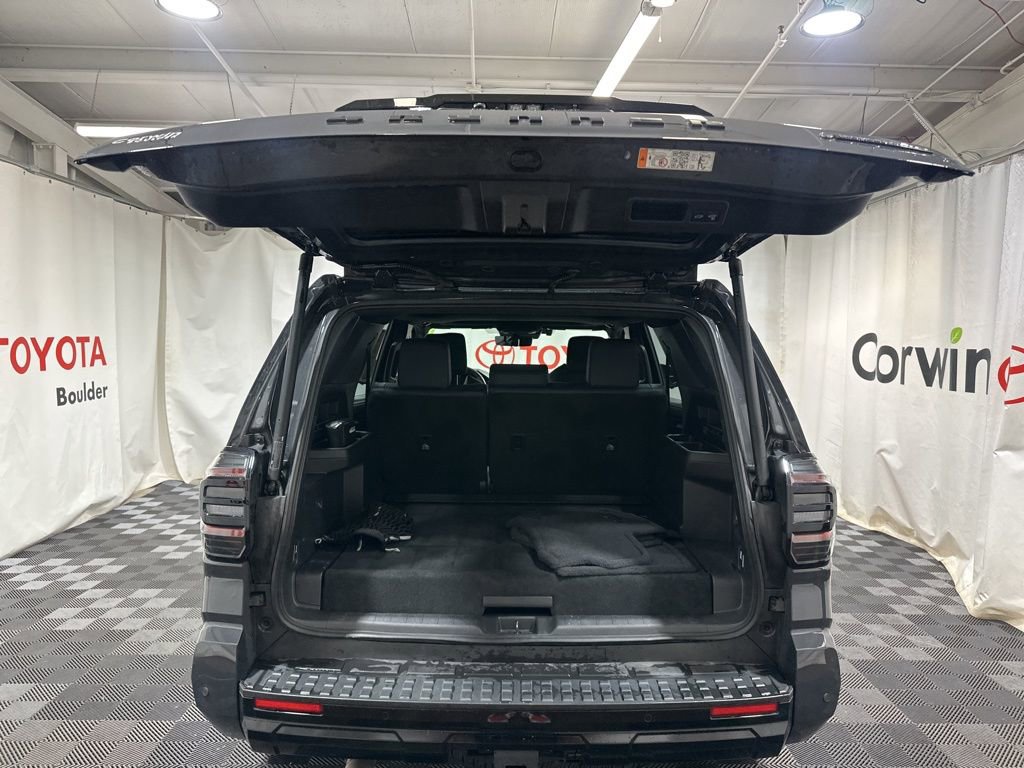 Used 2025 Toyota 4Runner 4WD image 16