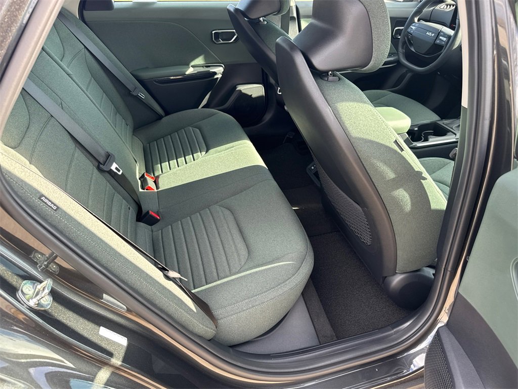New 2025 Kia K4 EX image 15